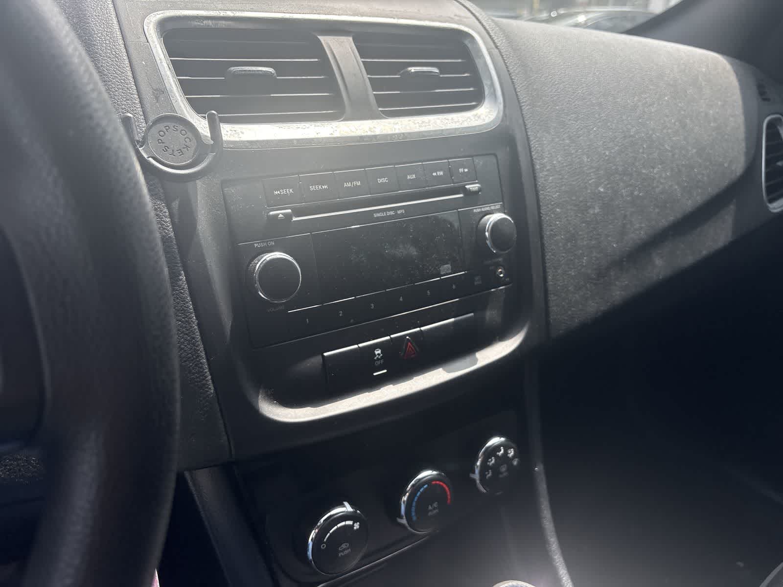 Thumbnail: 2011 Dodge Avenger - 18