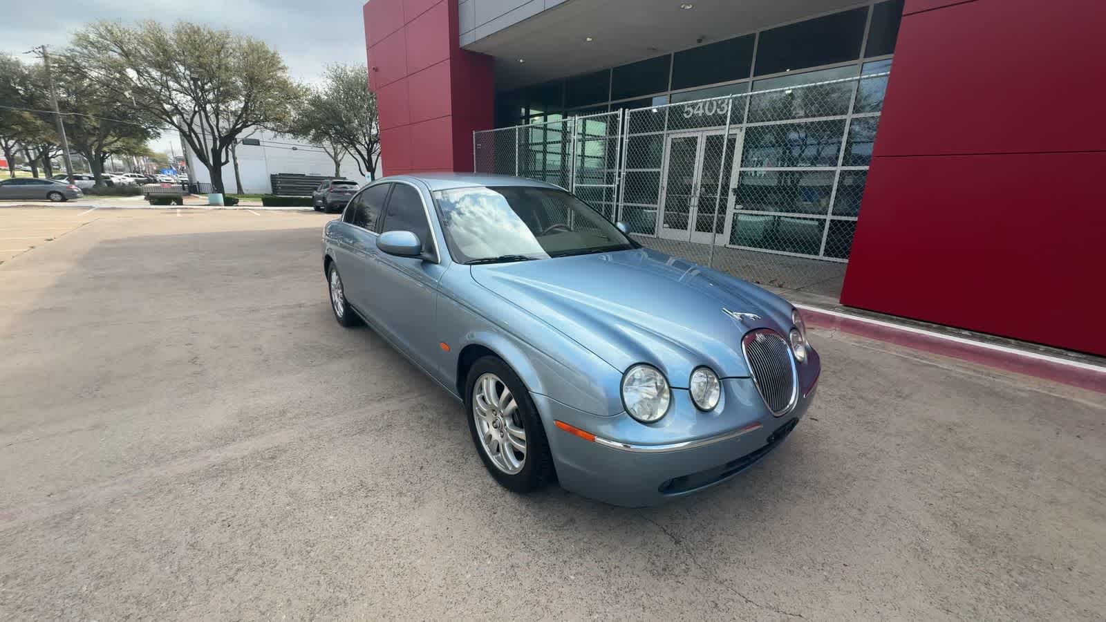 Thumbnail: 2005 Jaguar S-Type - 2