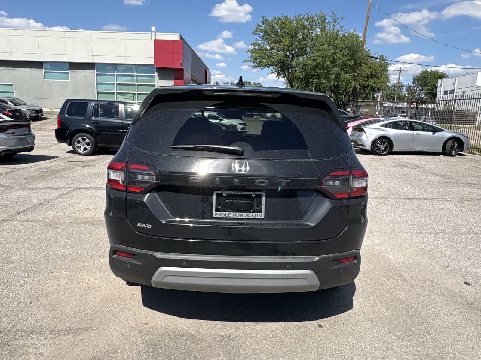 Thumbnail: 2025 Honda Pilot - 5