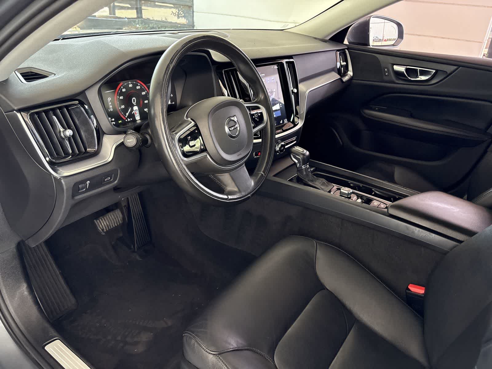 Thumbnail: 2019 Volvo S60 - 2