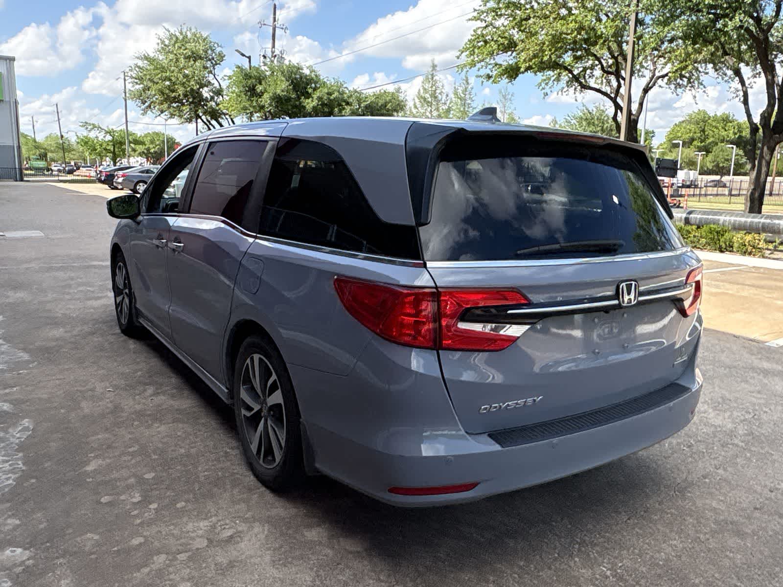 Thumbnail: 2023 Honda Odyssey - 4
