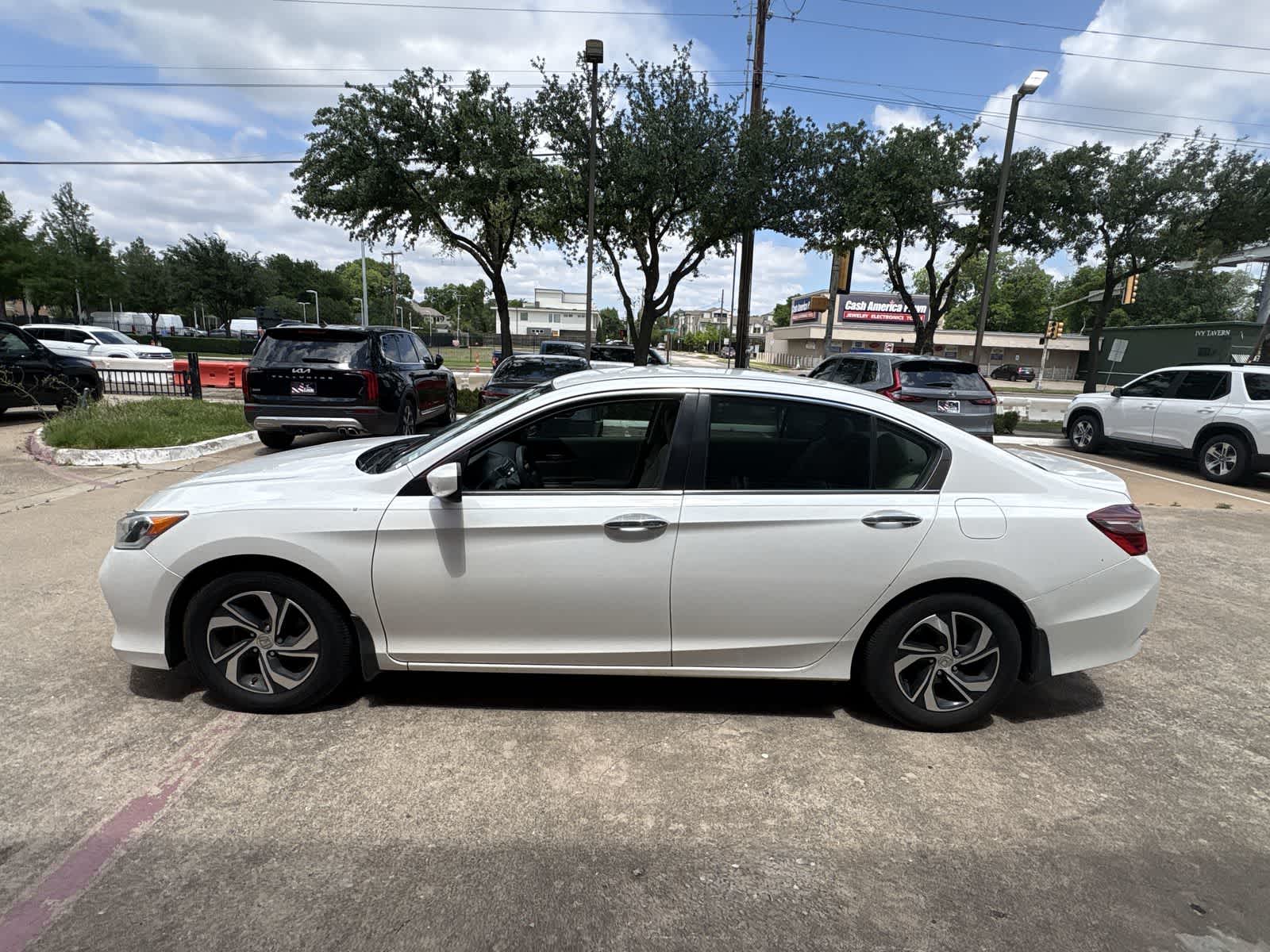 Thumbnail: 2017 Honda Accord - 2