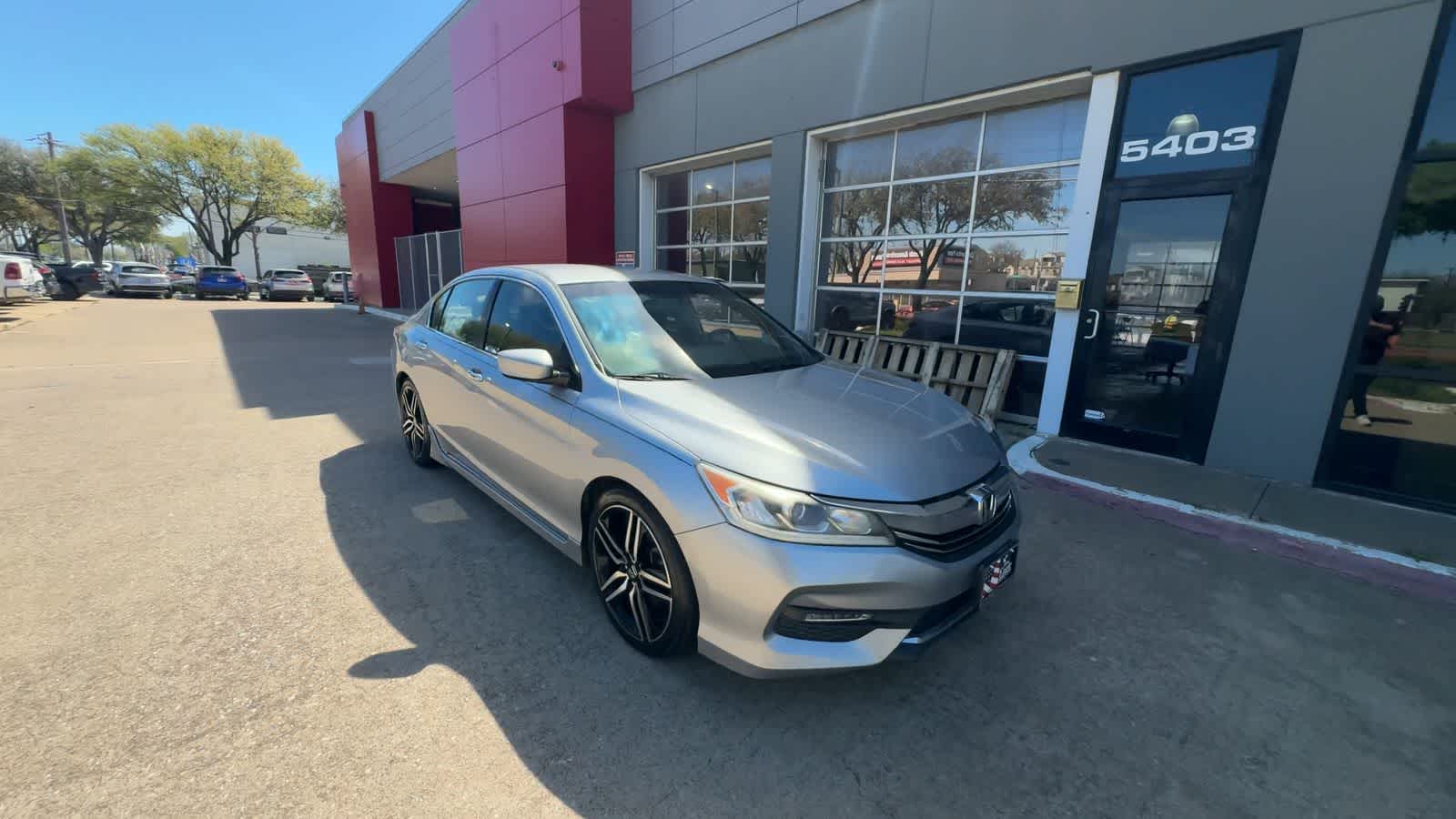 Thumbnail: 2016 Honda Accord - 2