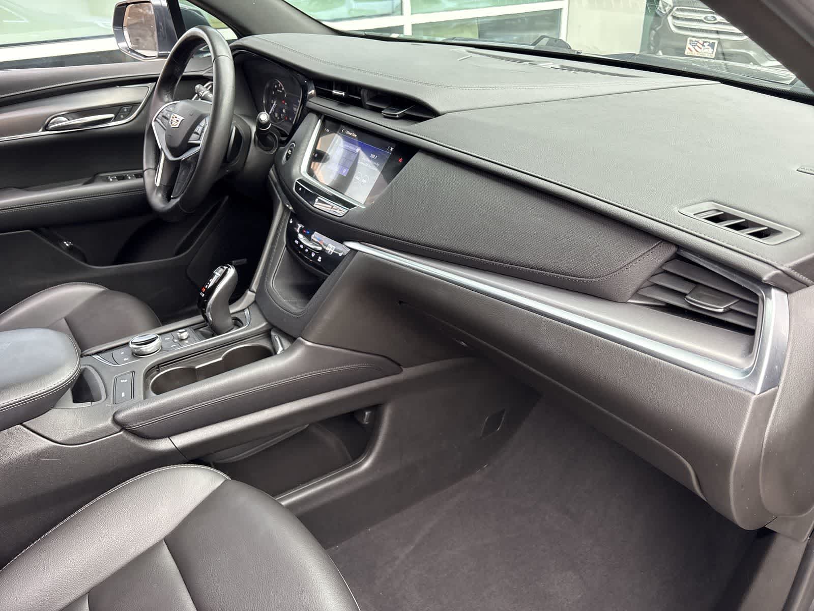 Thumbnail: 2020 Cadillac XT5 - 21