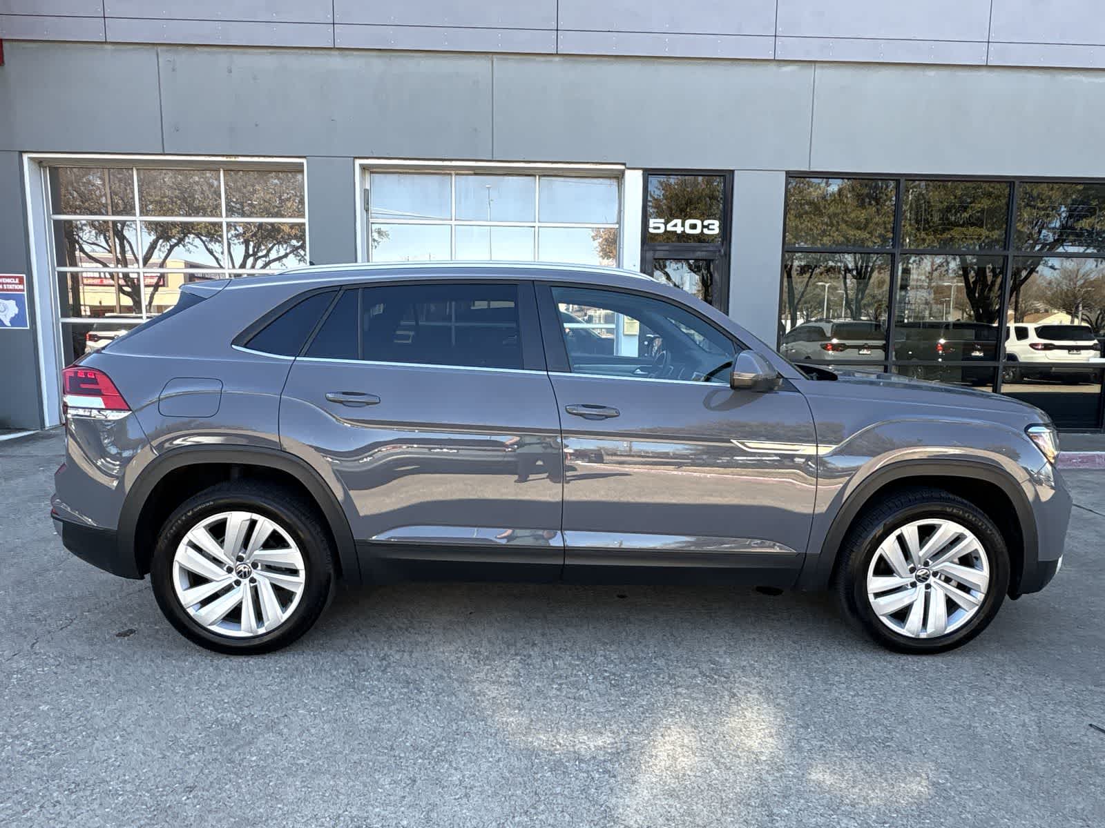 Thumbnail: 2022 Volkswagen Atlas - 32