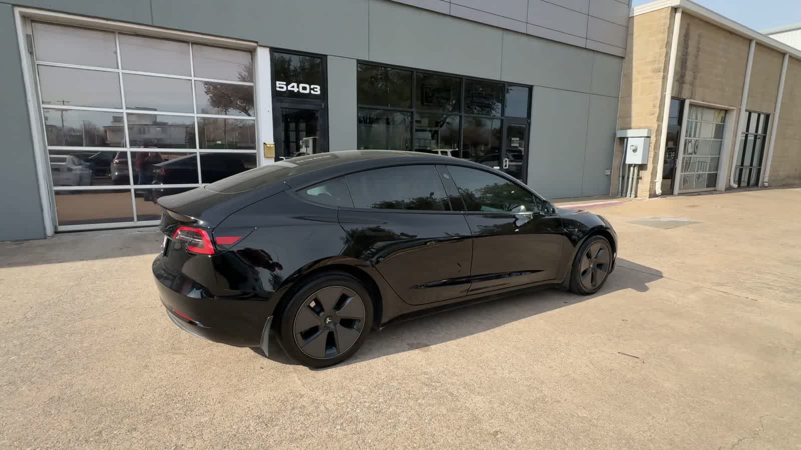 Thumbnail: 2023 Tesla Model 3 - 8