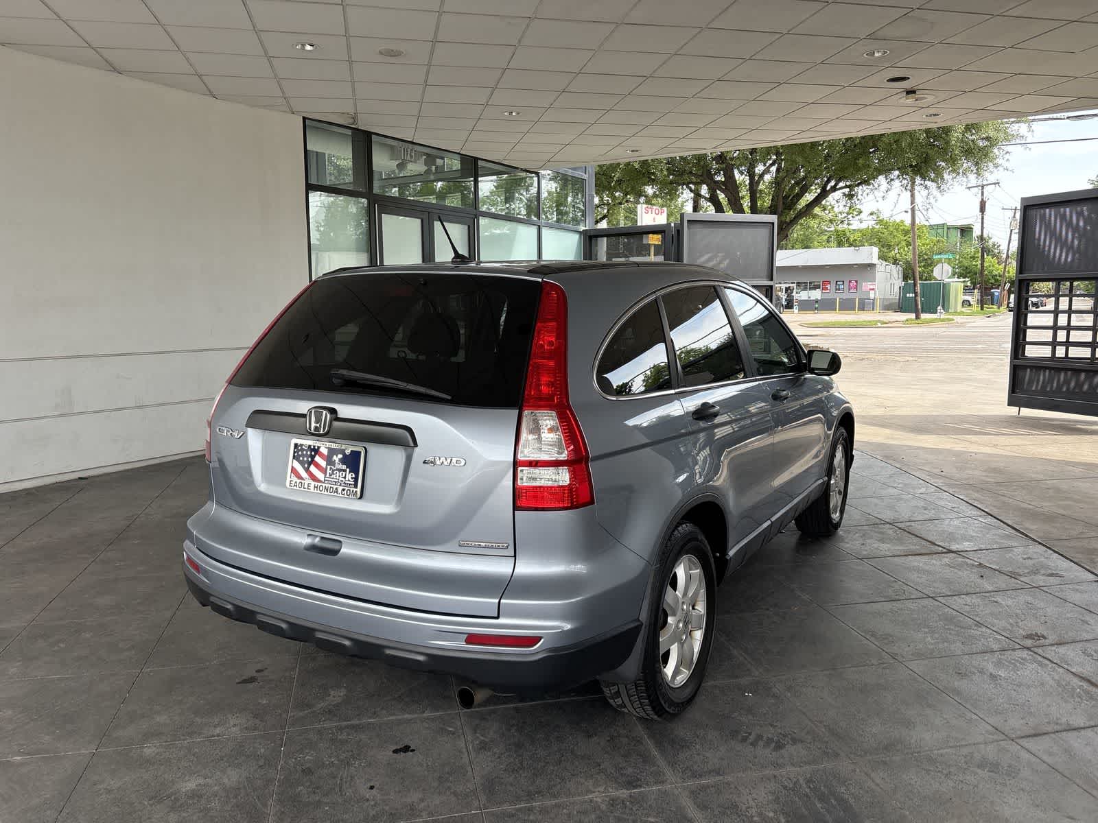 2011 Honda CR-V SE 34