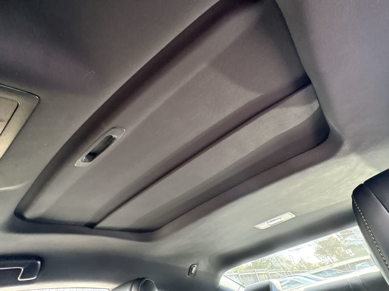 Thumbnail: 2019 Lexus RC - 32