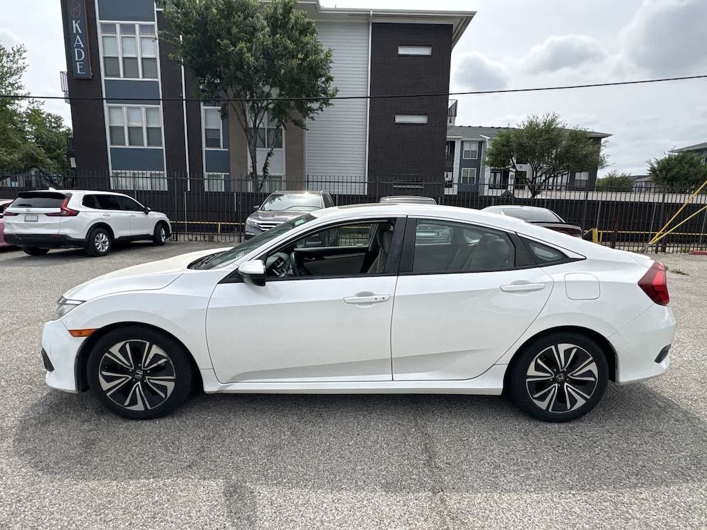 Used 2017 Honda Civic EX-T Sedan