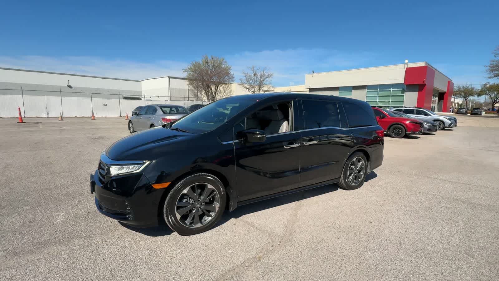 Thumbnail: 2022 Honda Odyssey - 4