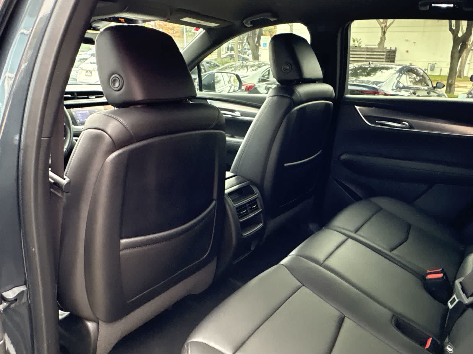 Thumbnail: 2020 Cadillac XT5 - 11