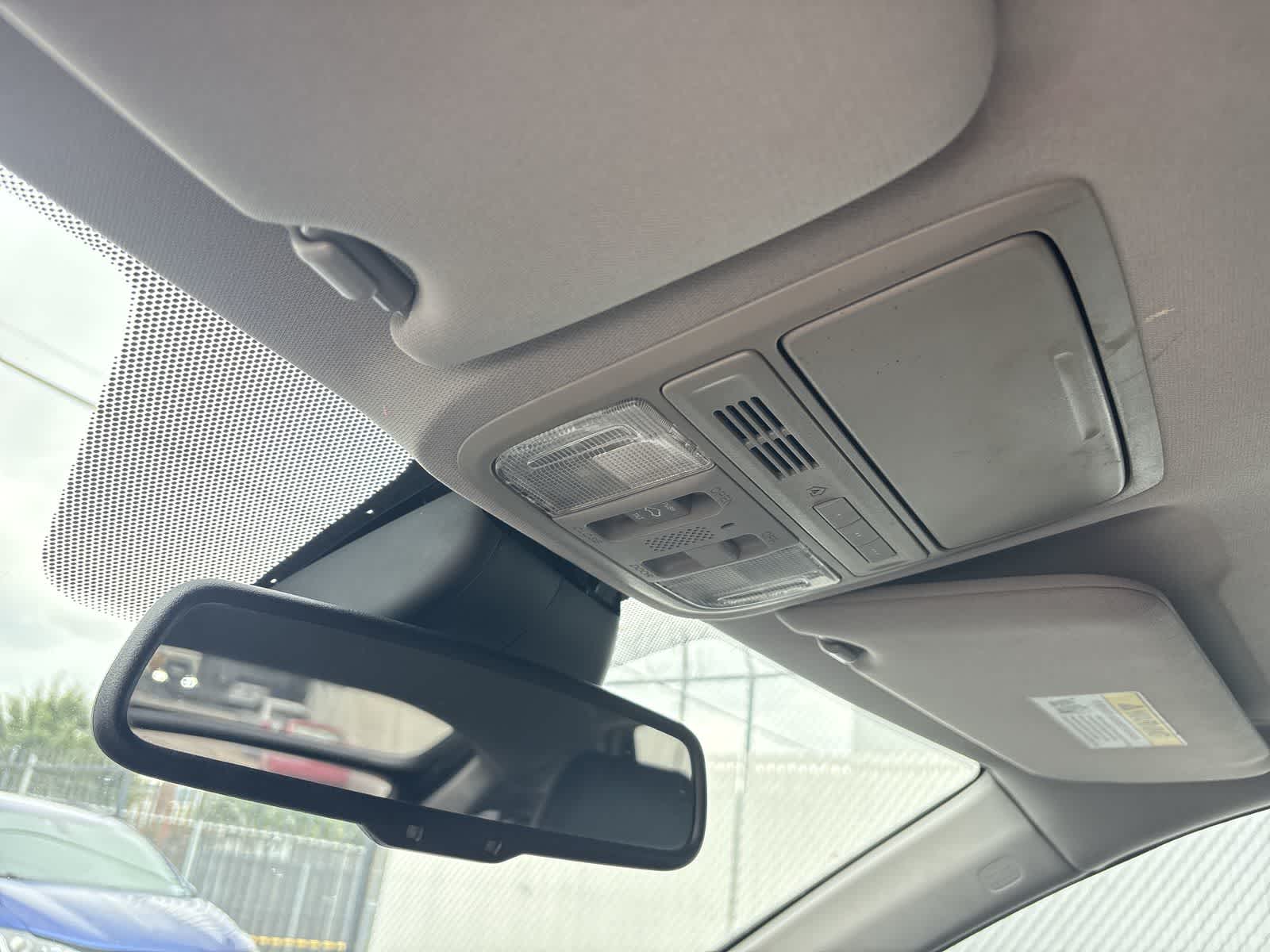 Thumbnail: 2013 Honda Crosstour - 21