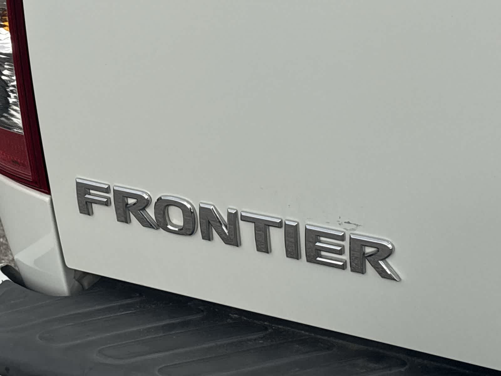 Thumbnail: 2020 Nissan Frontier - 10