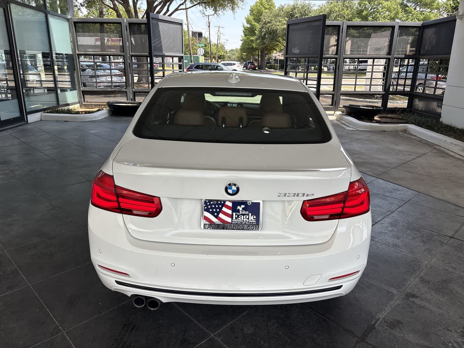 Thumbnail: 2016 BMW 3 Series - 5