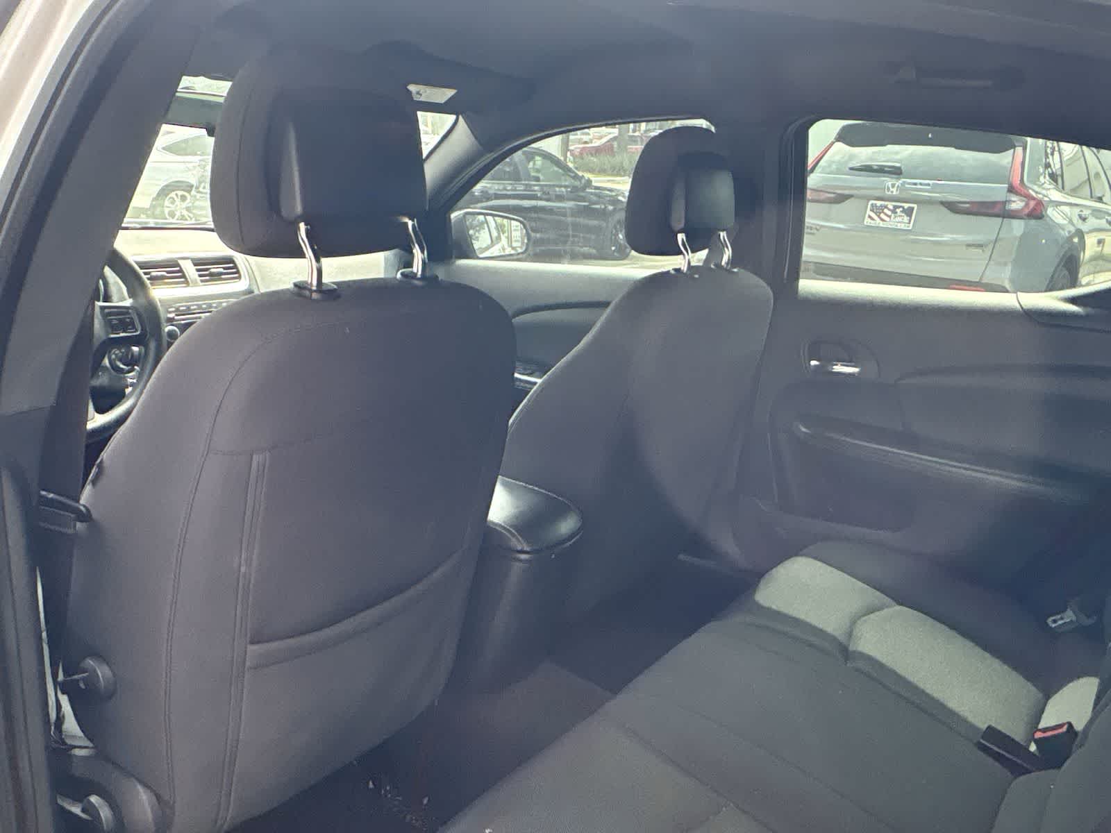 Thumbnail: 2011 Dodge Avenger - 13