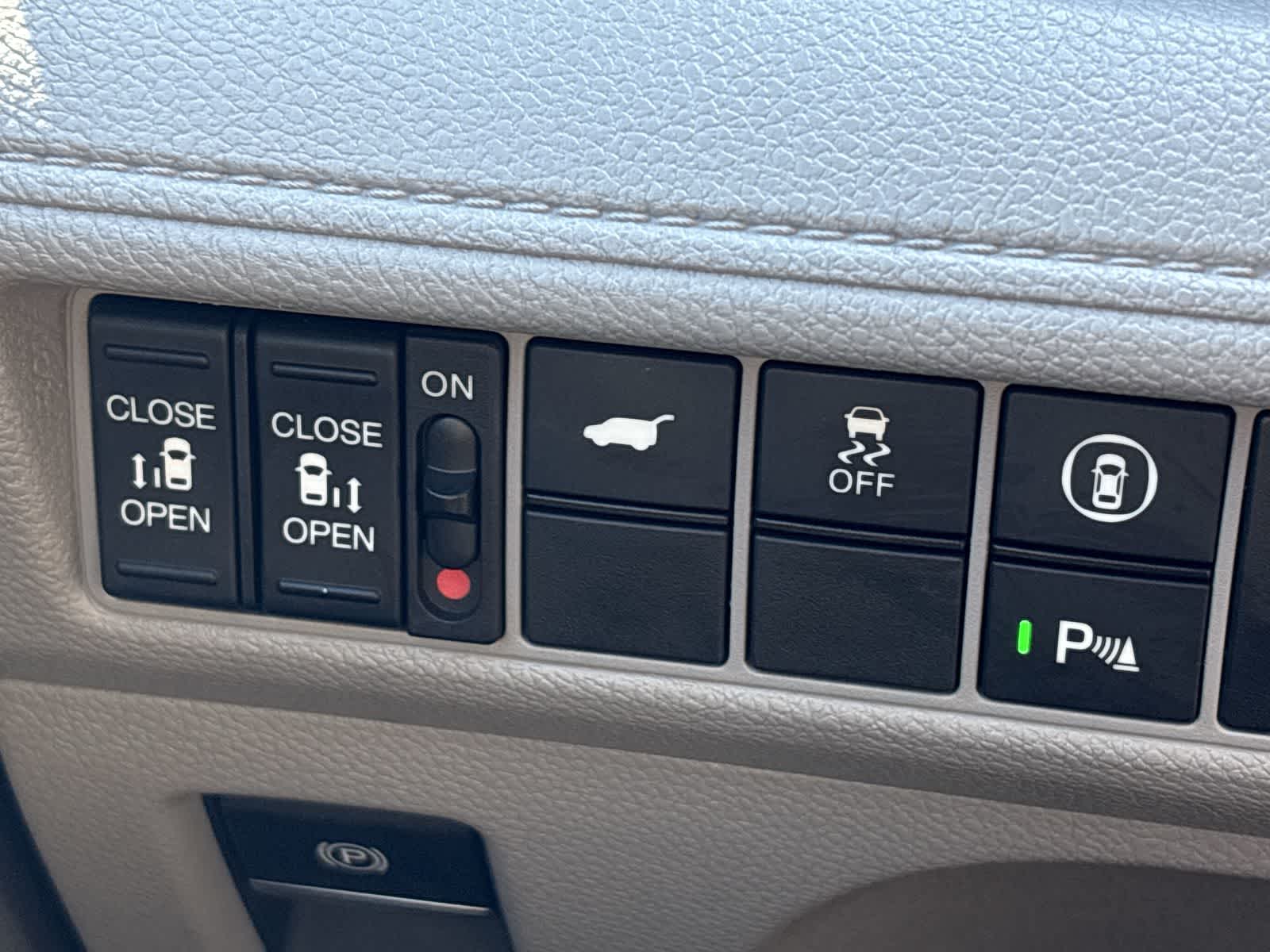 Thumbnail: 2022 Honda Odyssey - 32