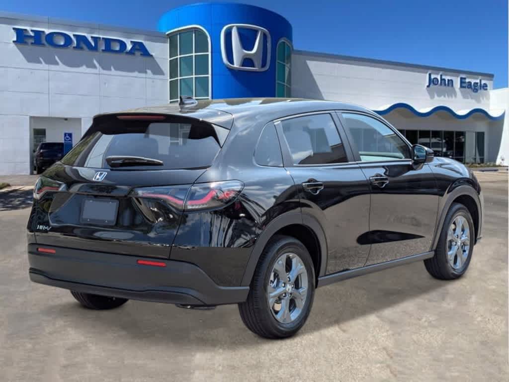 Thumbnail: 2026 Honda HR-V - 4