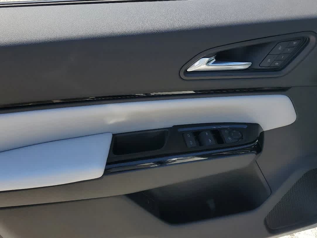 Thumbnail: 2026 Honda Prologue - 12