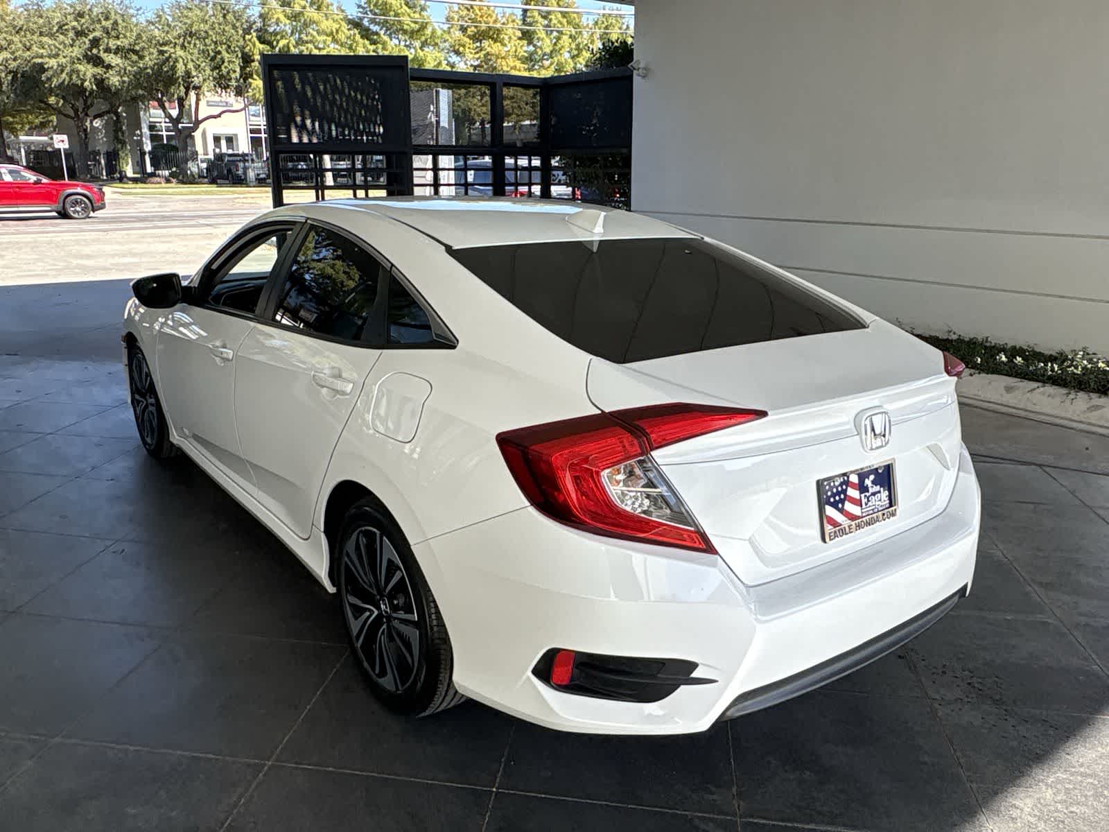 Thumbnail: 2018 Honda Civic - 4