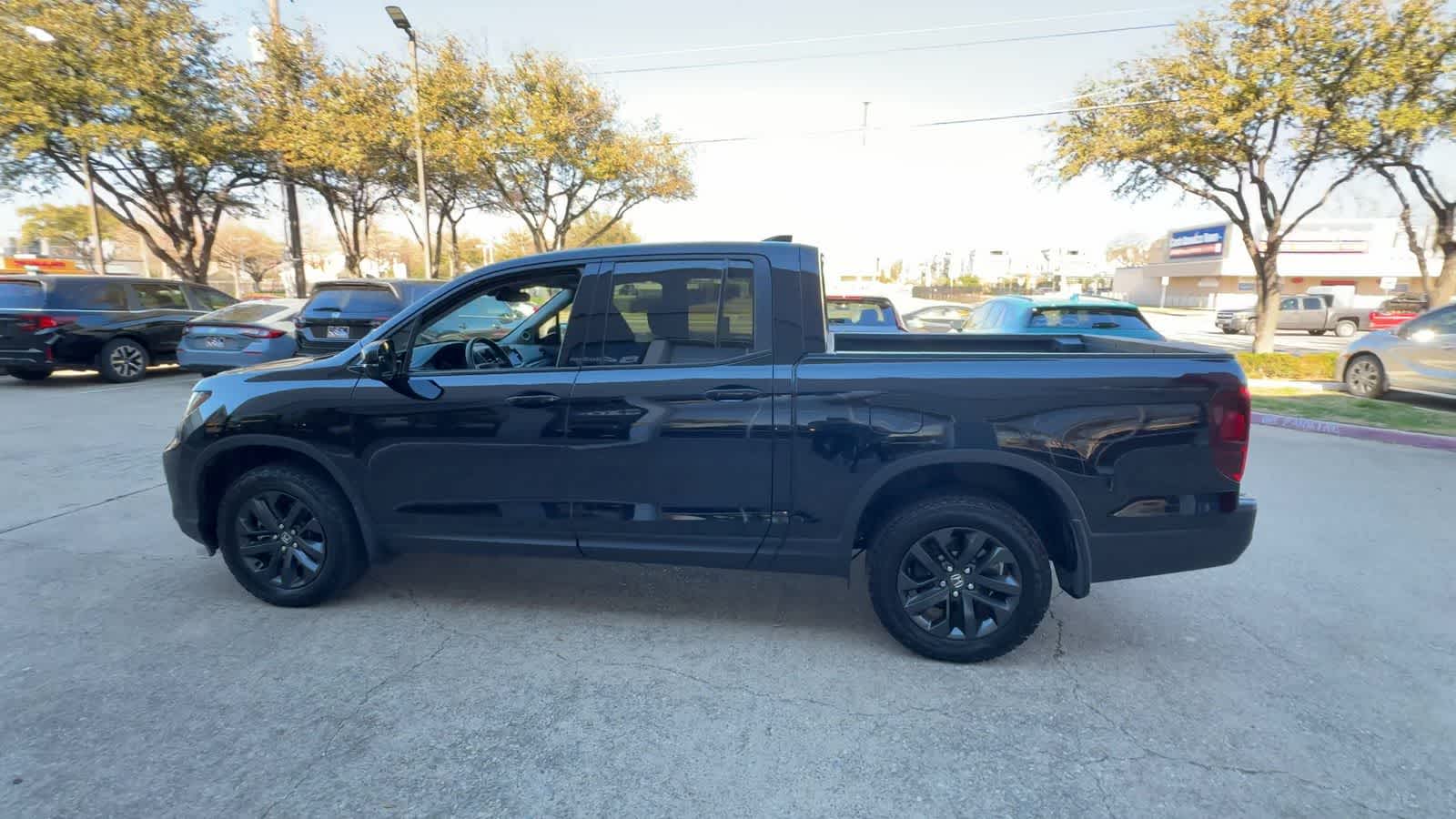 Thumbnail: 2025 Honda Ridgeline - 5