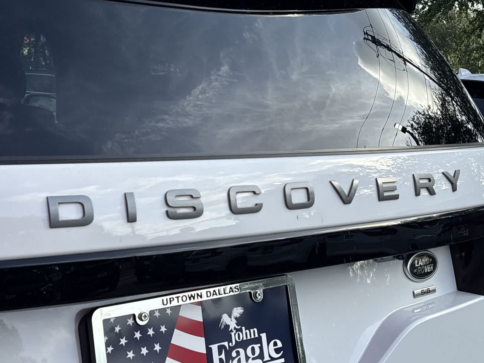 Thumbnail: 2019 Land Rover Discovery - 21