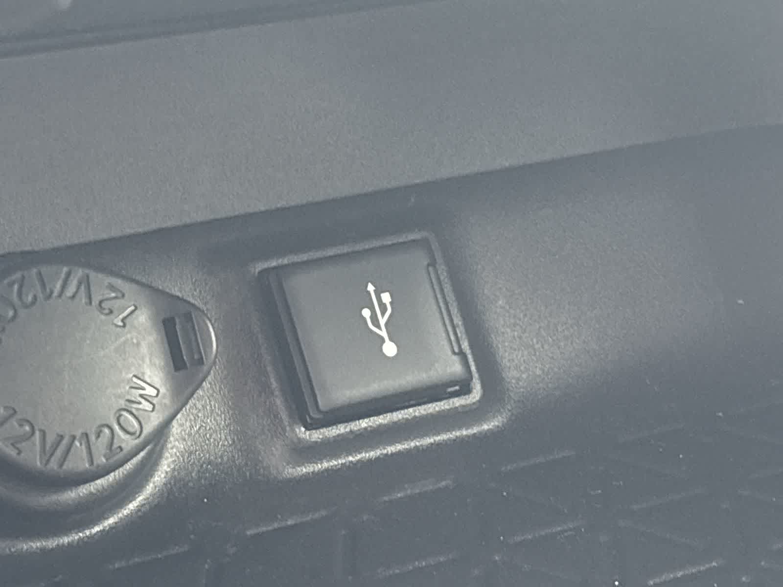 Thumbnail: 2021 Toyota RAV4 - 29