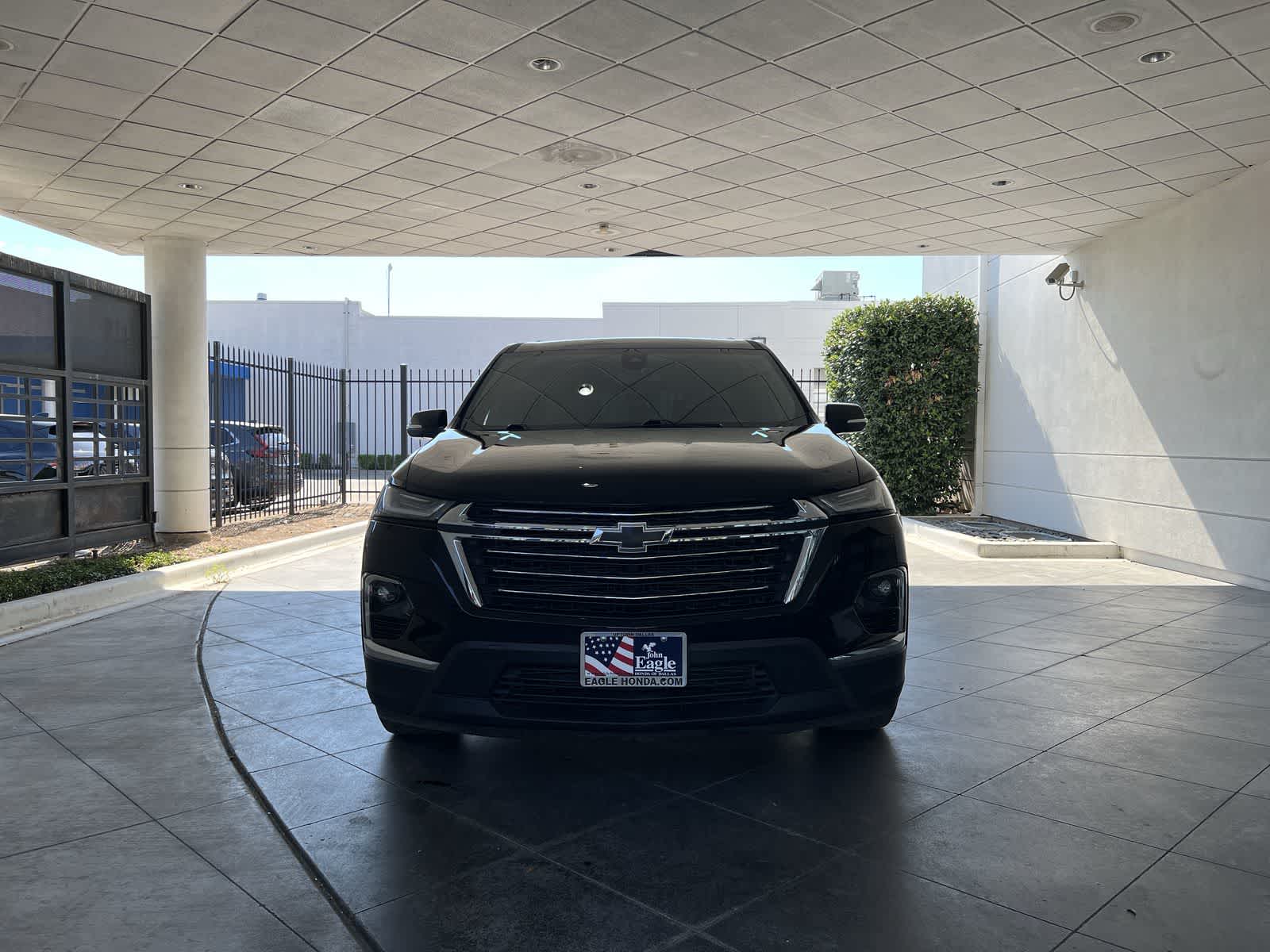 Thumbnail: 2023 Chevrolet Traverse - 6