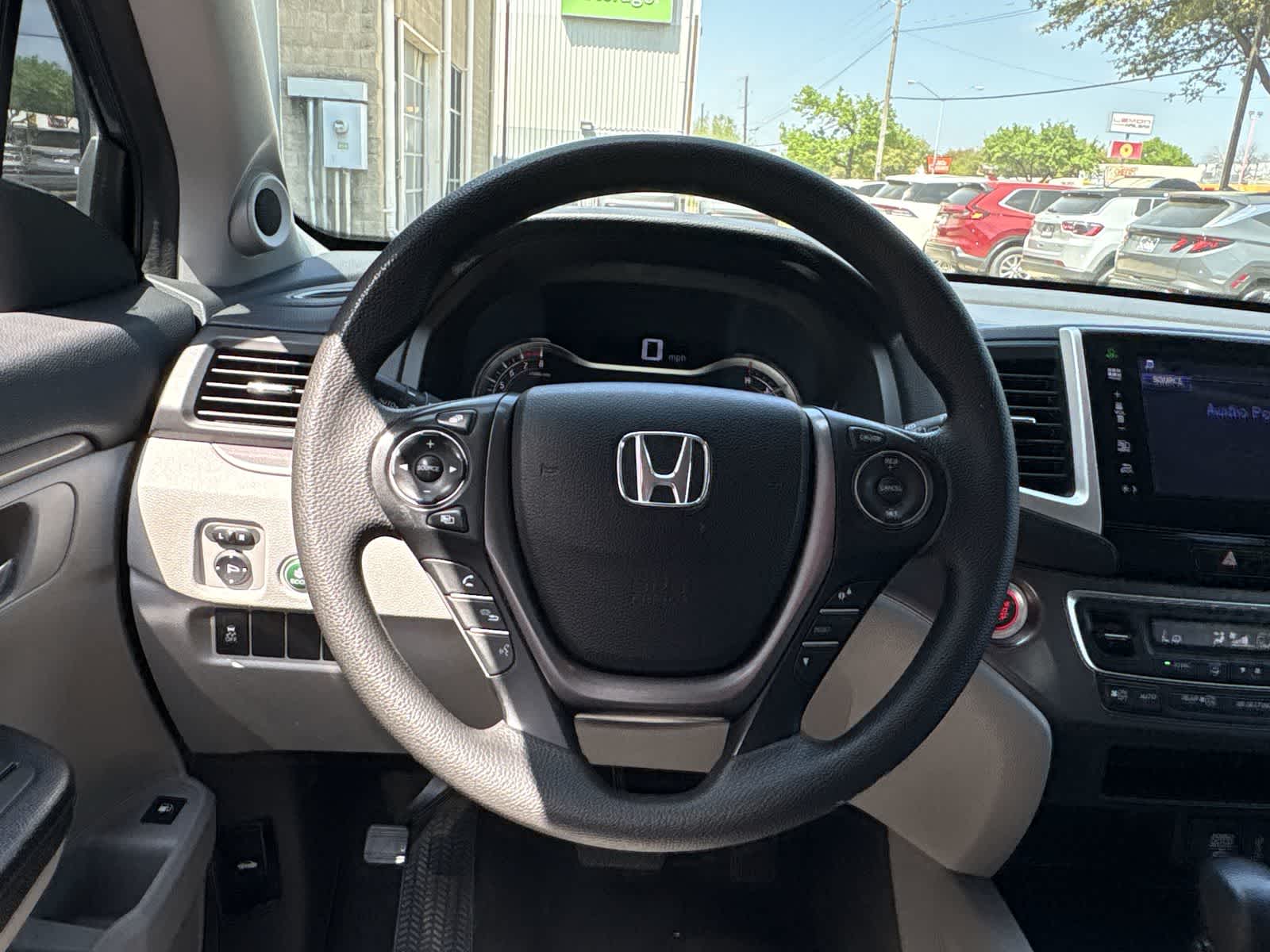 Thumbnail: 2016 Honda Pilot - 27