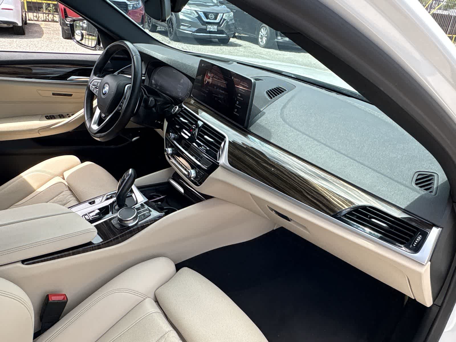 Thumbnail: 2023 BMW 5 Series - 17