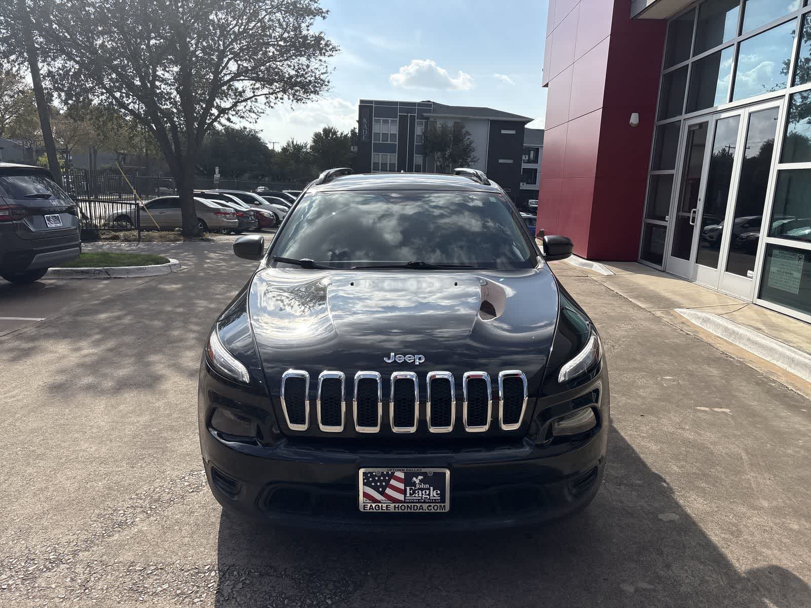 Thumbnail: 2016 Jeep Cherokee - 6