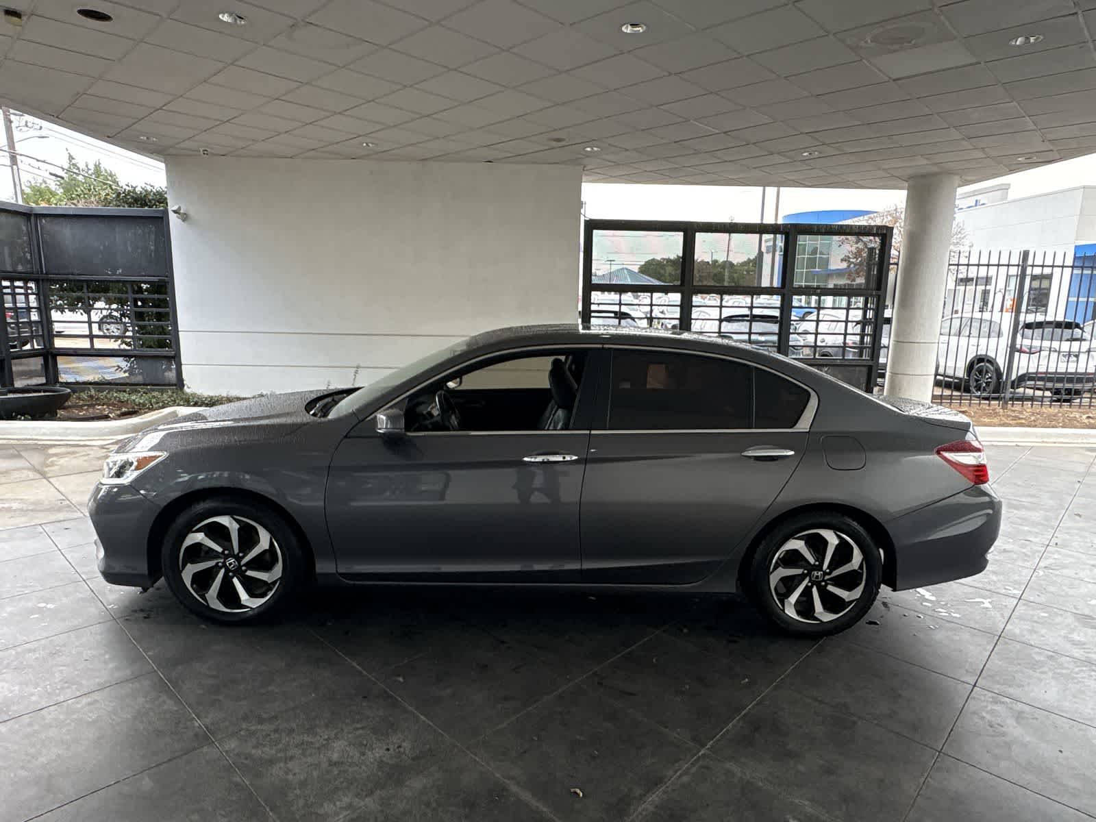Thumbnail: 2016 Honda Accord - 3