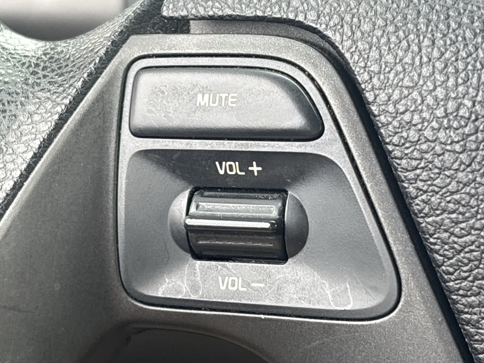 Thumbnail: 2016 Kia Forte - 18