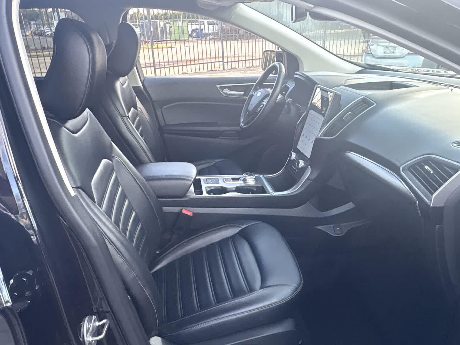 Thumbnail: 2022 Ford Edge - 13