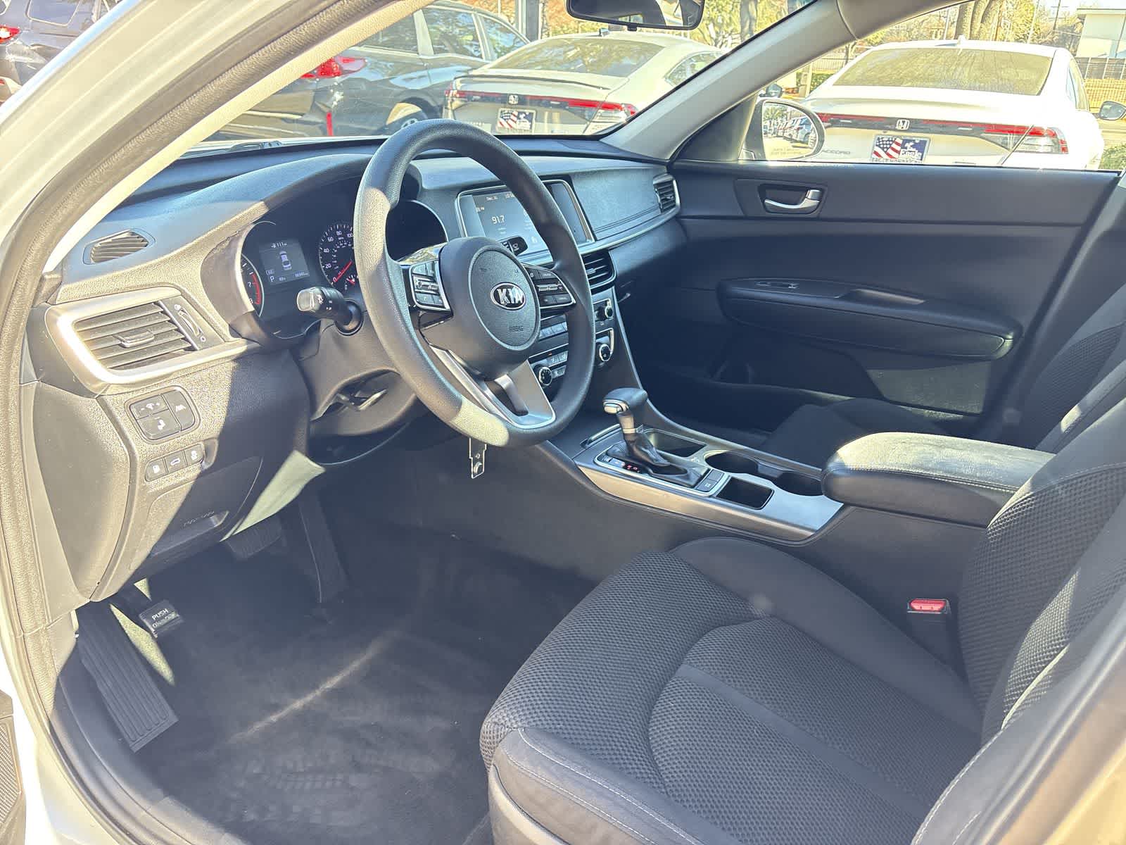 Thumbnail: 2019 Kia Optima - 2