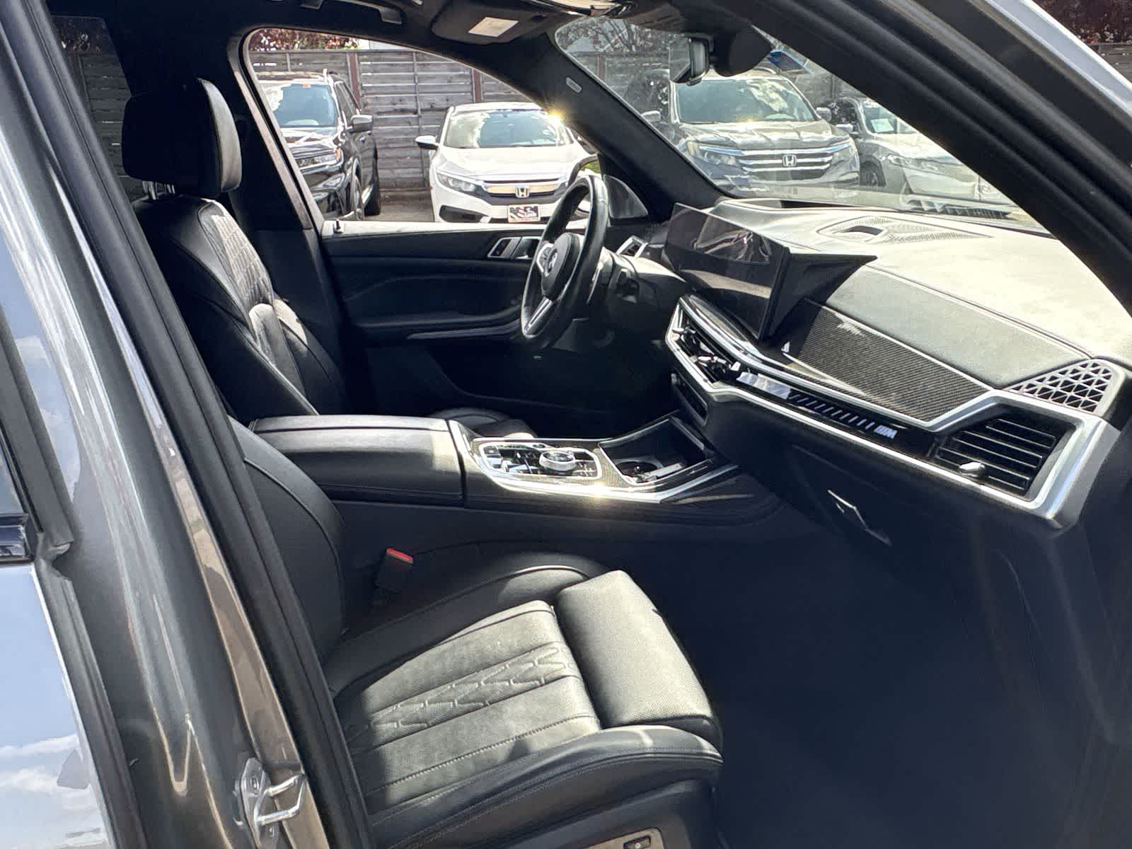 Thumbnail: 2023 BMW X7 - 16