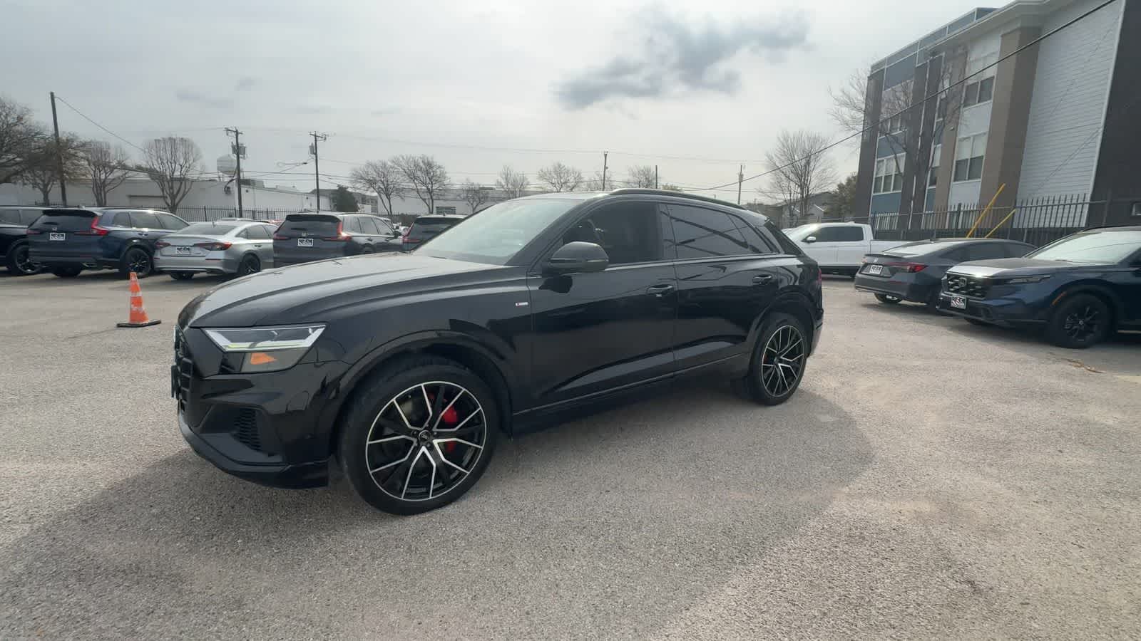 Thumbnail: 2020 Audi Q8 - 4