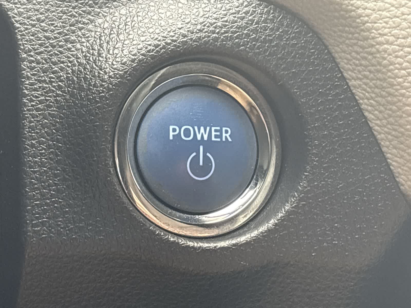 Thumbnail: 2019 Toyota RAV4 - 34