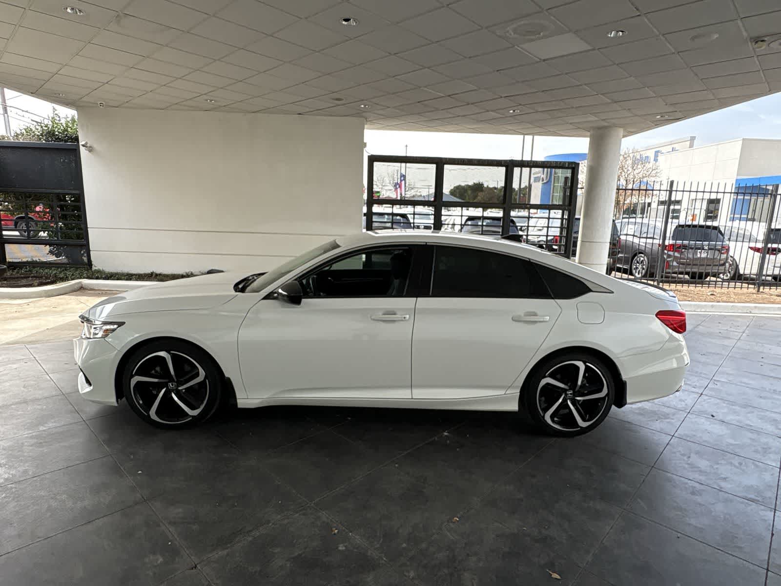Thumbnail: 2022 Honda Accord - 3