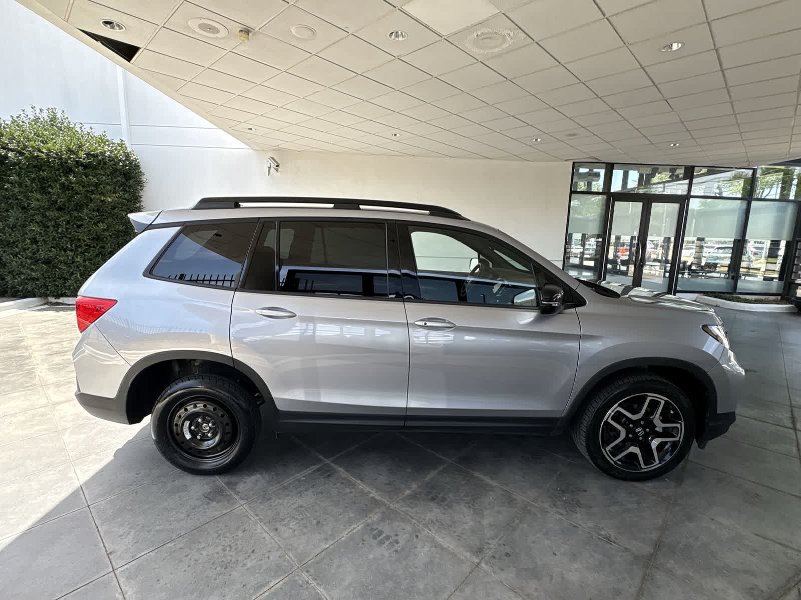 Thumbnail: 2022 Honda Passport - 22
