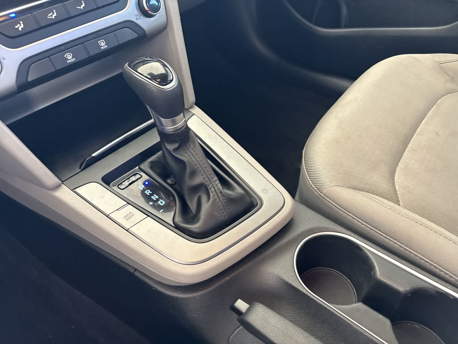 Thumbnail: 2017 Hyundai Elantra - 23