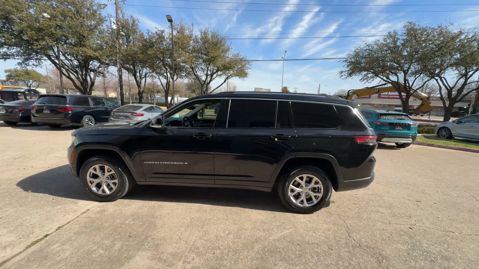 Thumbnail: 2022 Jeep Grand Cherokee - 5