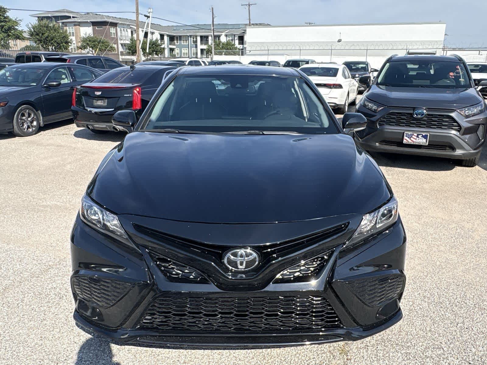 Thumbnail: 2023 Toyota Camry - 7