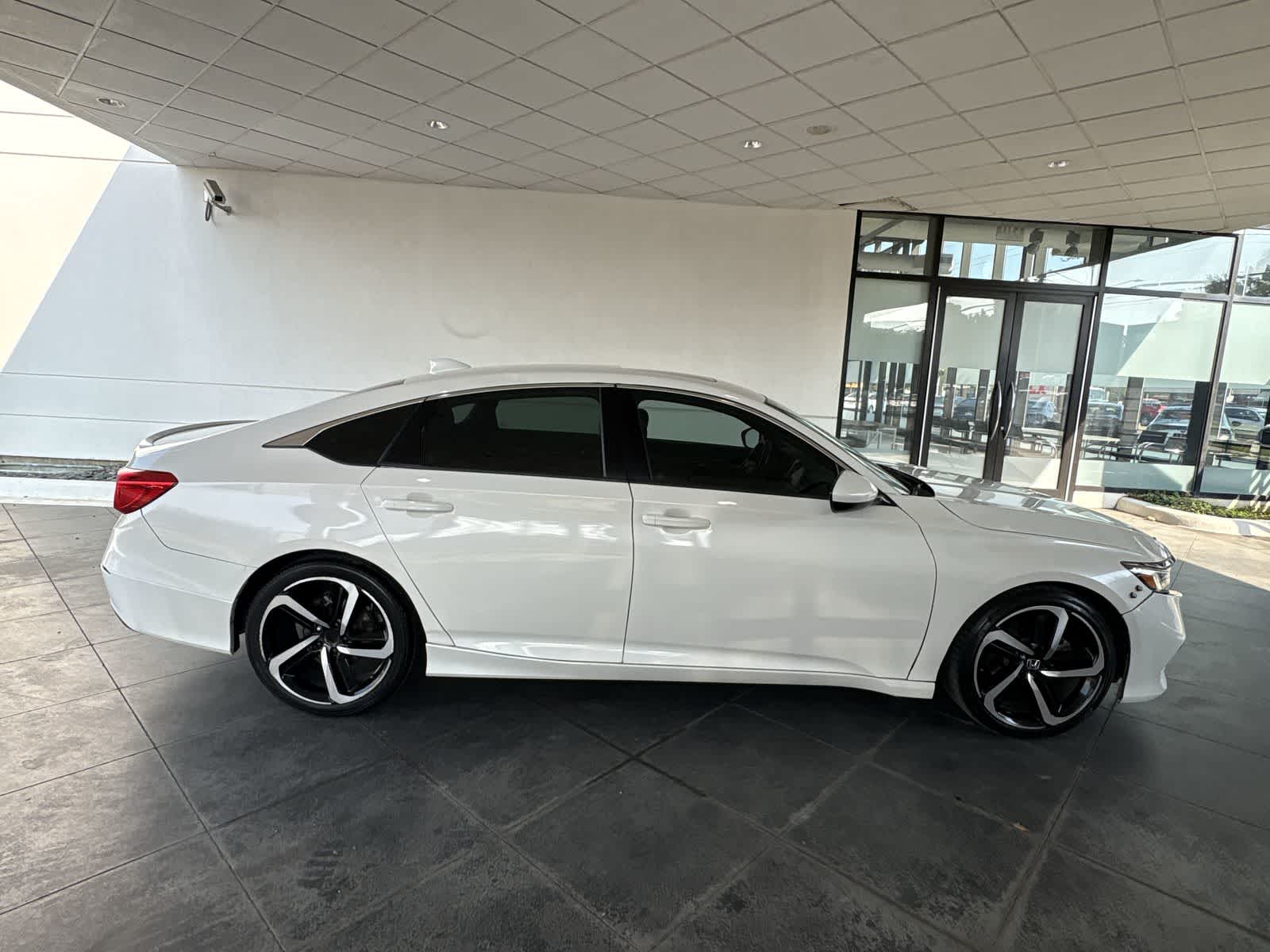 Thumbnail: 2019 Honda Accord - 24