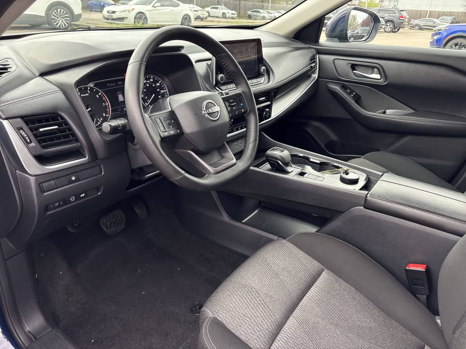 Thumbnail: 2025 Nissan Rogue - 10