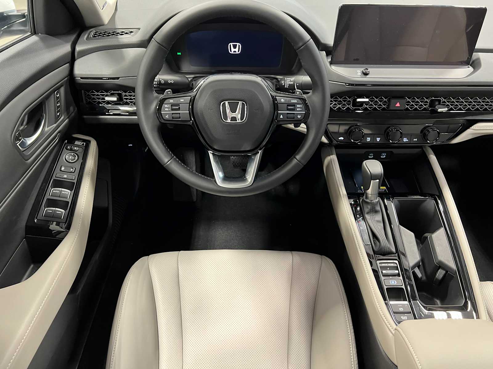 Thumbnail: 2025 Honda Accord - 16