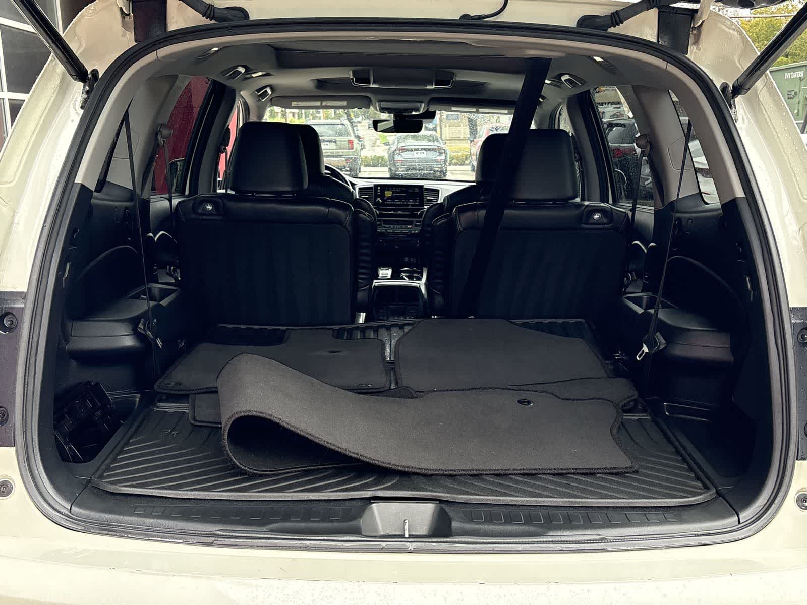 Thumbnail: 2019 Honda Pilot - 18