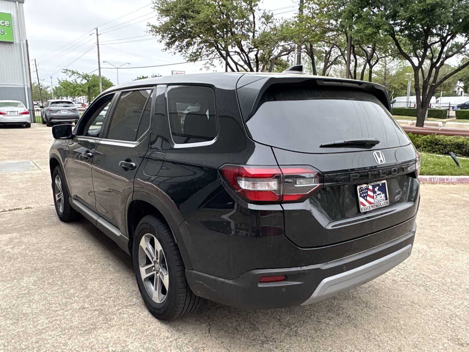 Thumbnail: 2025 Honda Pilot - 4