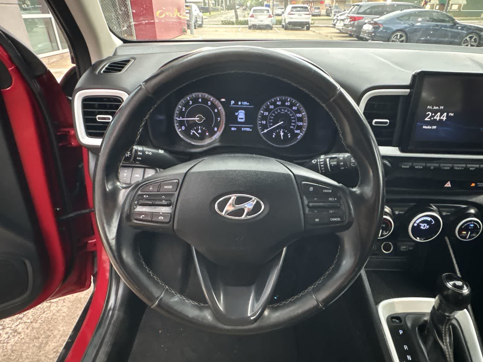 Thumbnail: 2022 Hyundai Venue - 13