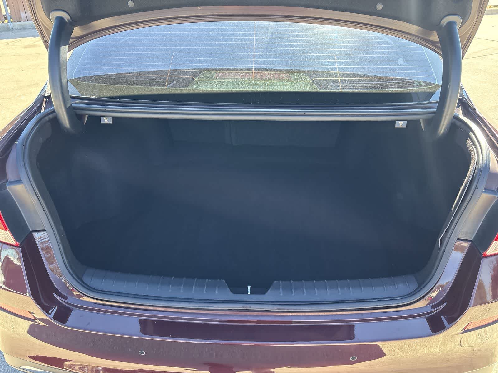 Thumbnail: 2020 Kia Optima - 18