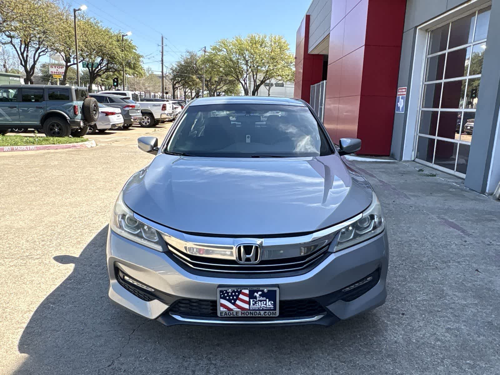 Thumbnail: 2016 Honda Accord - 17